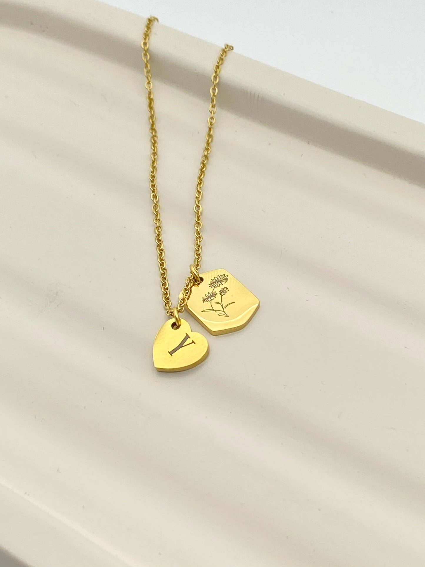 Birthflower & Initial Necklace – Personalized Gold Pendant